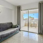 Апартаменти Great Location Studio35 *