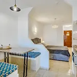 Apartment Great Location Studio35 *